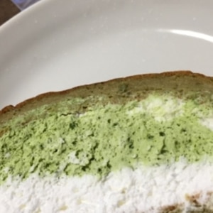 ほうれん草ロールケーキ